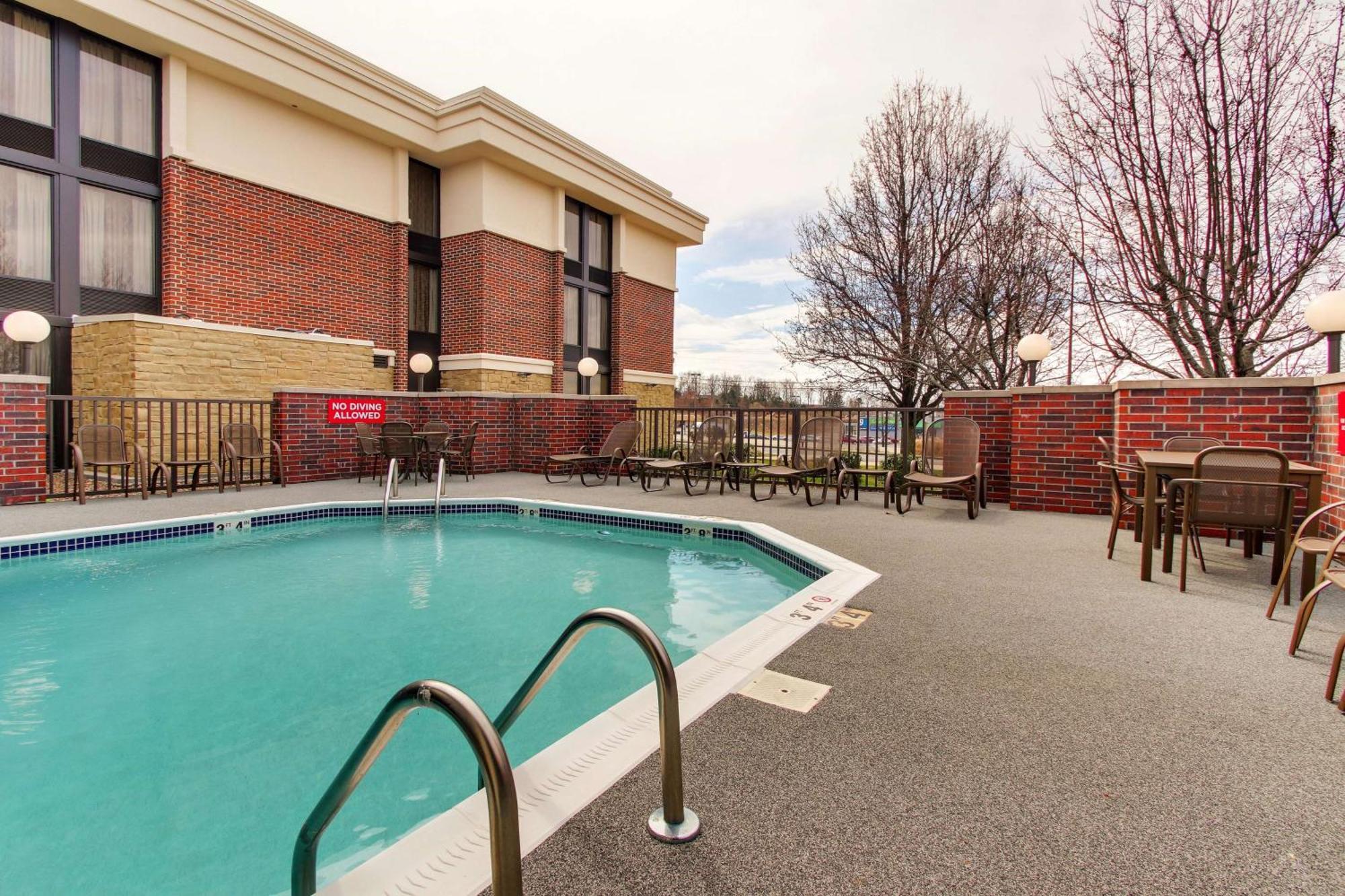 Drury Inn & Suites Poplar Bluff Exterior foto