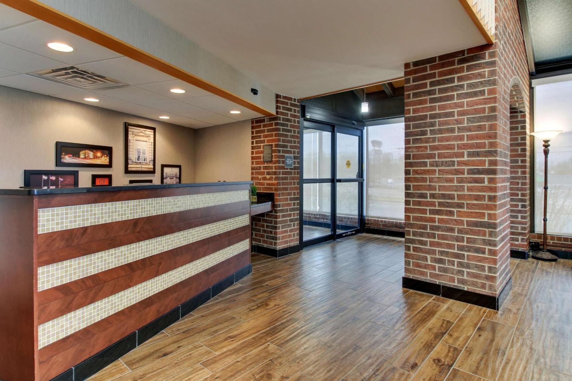 Drury Inn & Suites Poplar Bluff Exterior foto